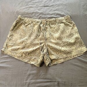 Gap women’s shorts sz large